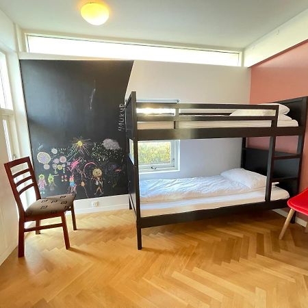 Big Villa Centrally Located In 레이캬비크 외부 사진