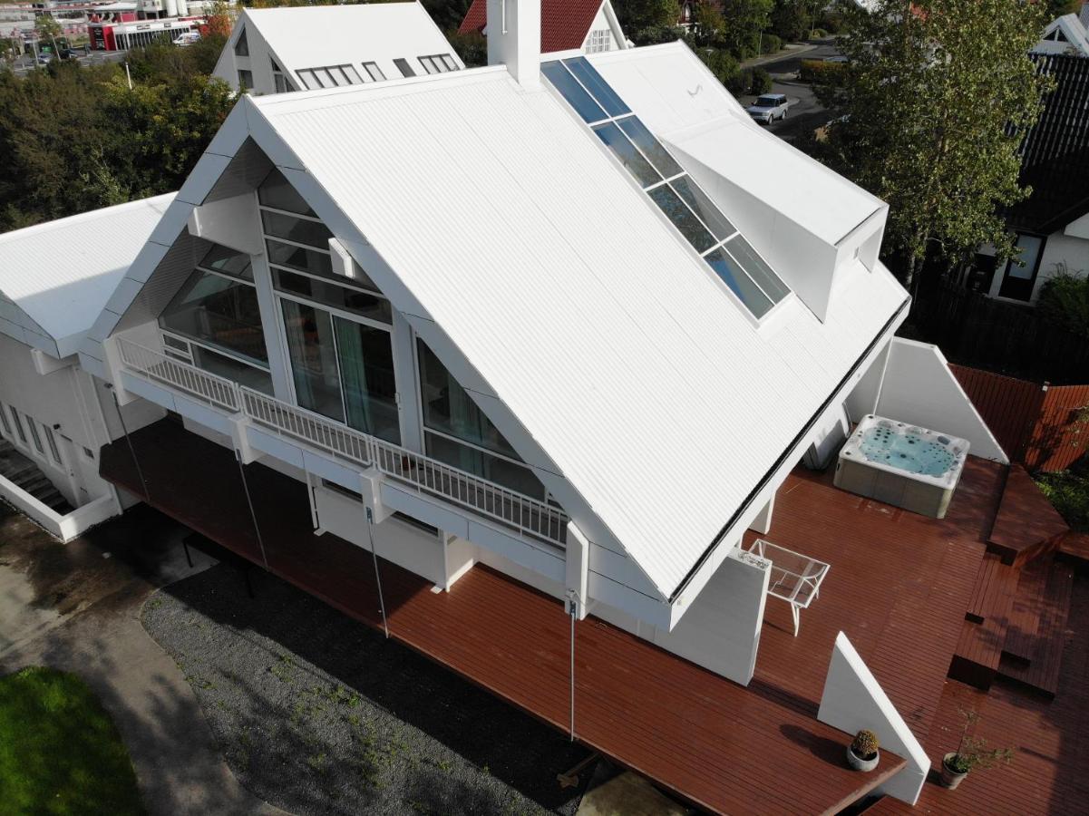 Big Villa Centrally Located In 레이캬비크 외부 사진