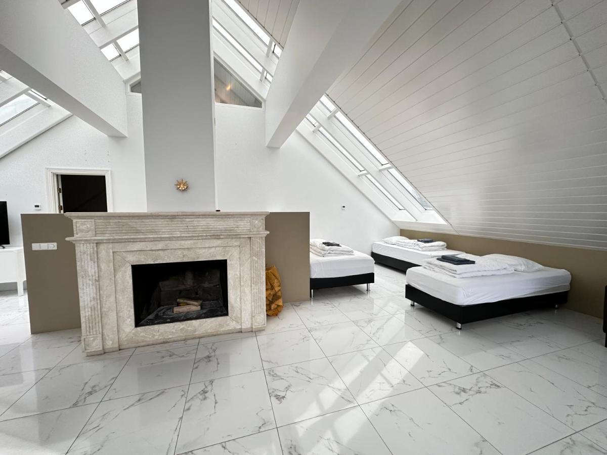 Big Villa Centrally Located In 레이캬비크 외부 사진