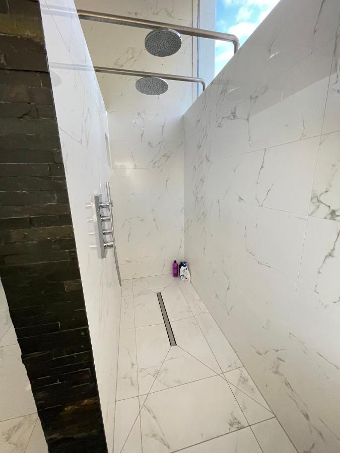 Big Villa Centrally Located In 레이캬비크 외부 사진